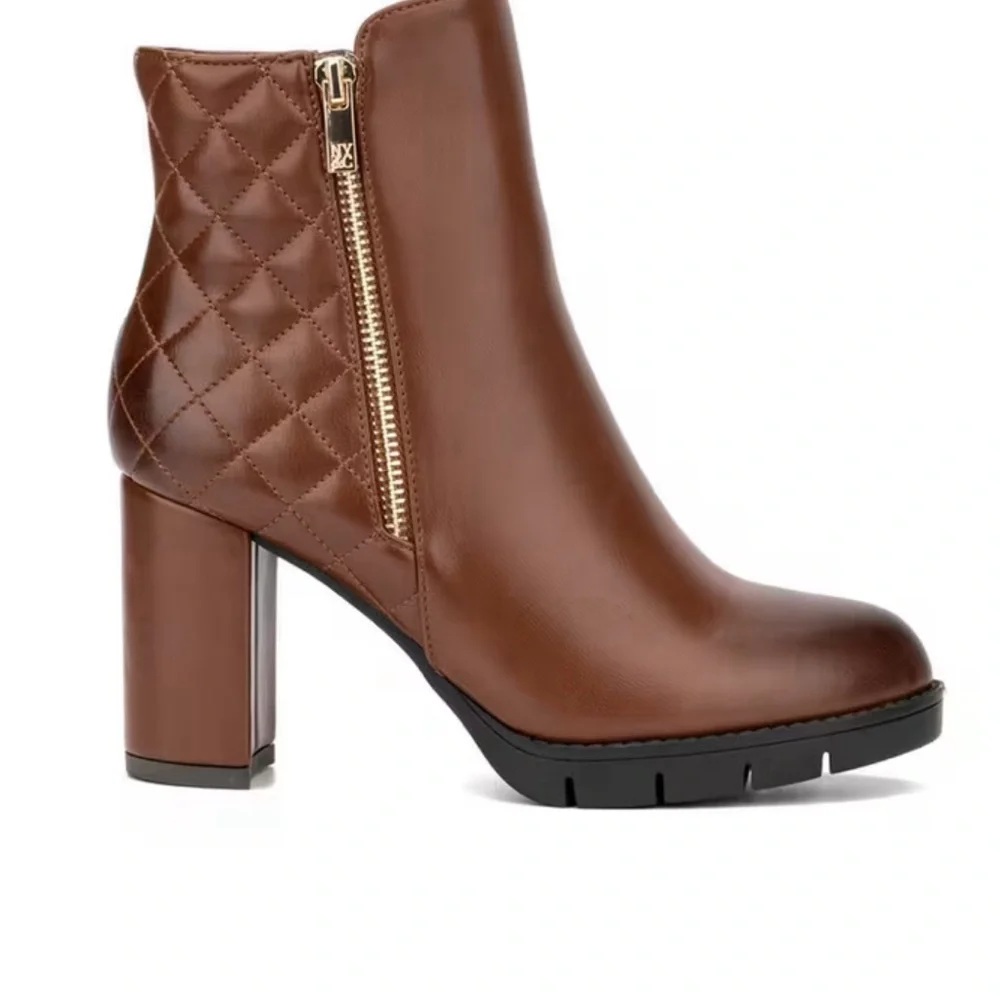 🥃🔥NEW YORK & COMPANY EMMALYNN NEW YORK AND COMPANY EMMALYNN HEELED BOOTIES